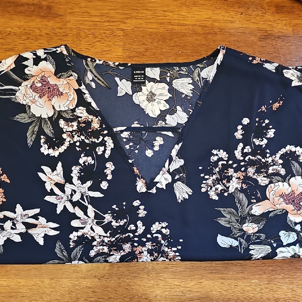 Floral V-Neck Top - Navy and Peach